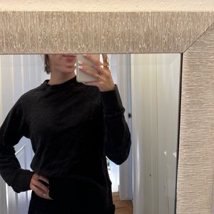 imogene and willie sweatshirt size small